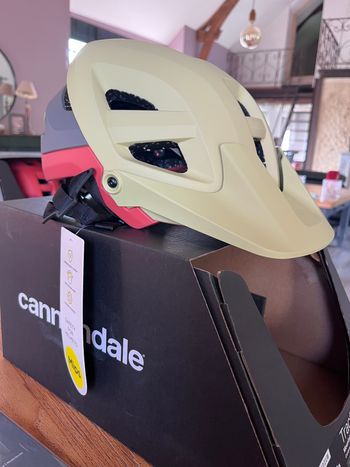 Cannondale, VTT Helmet tract montain