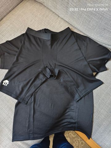 Brugt Lieferando Thermo Shirt/Hose Set M and L 2026 Wintersport Clothing