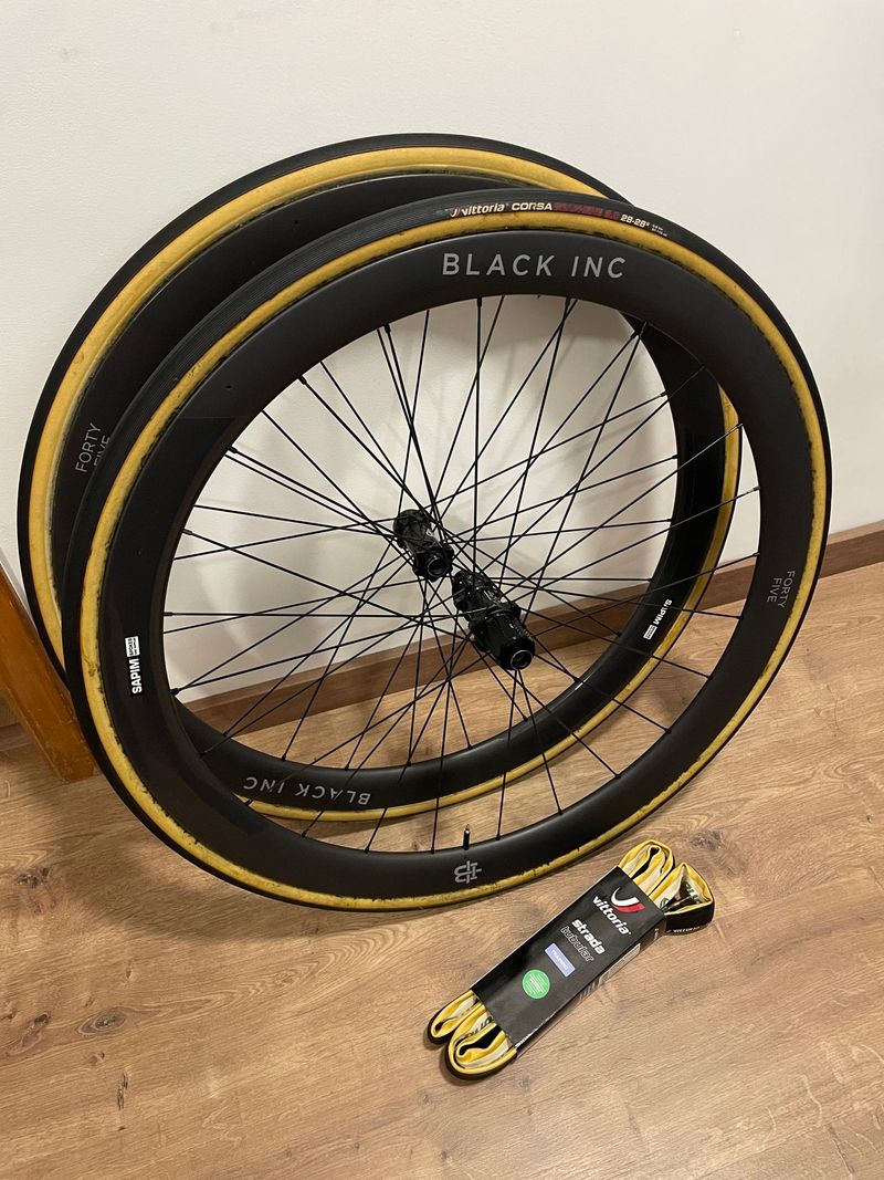 Brugt Black Inc Forty Five Carbon Wheelset 45mm 2023 Wheels