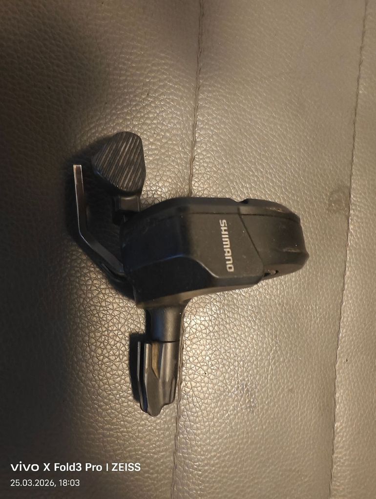 Used Shimano SW-E8000-L 2018 bike — image 1 of 2