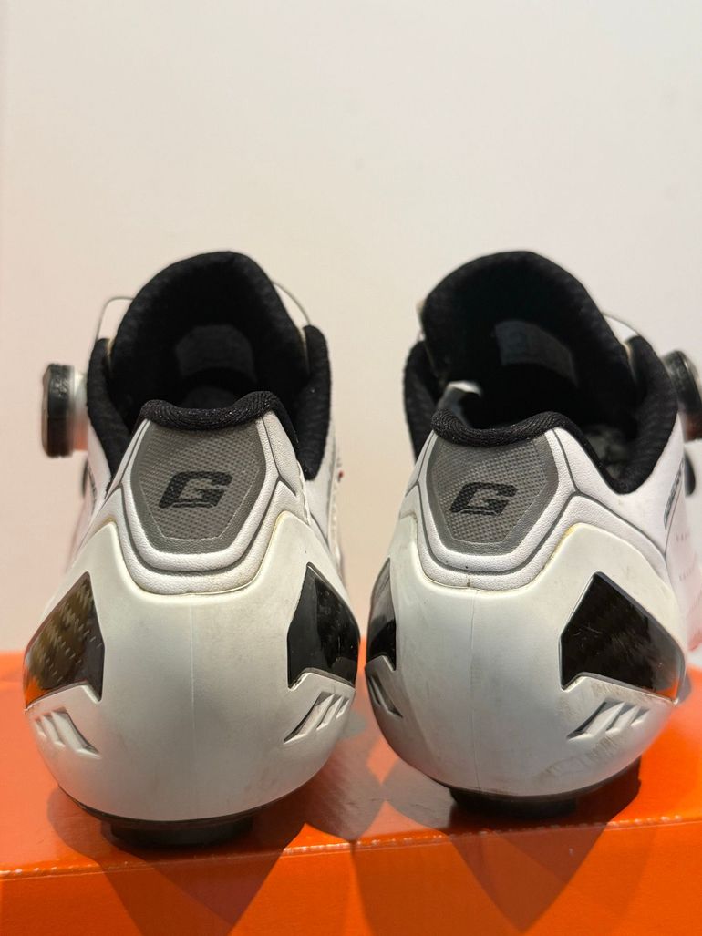 Used Gaerne eps light weight Carbon 2019 bike — image 6 of 7