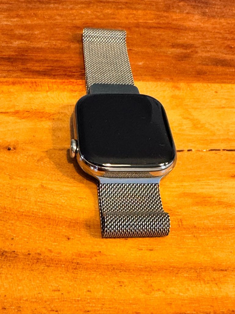 Used apple Watch S10 46mm Titanium bike — image 5 of 10