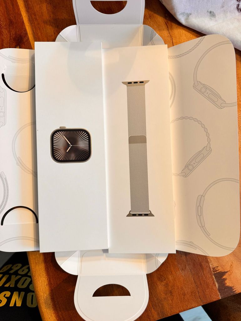 Used apple Watch S10 46mm Titanium bike — image 10 of 10