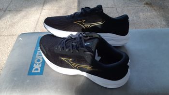 Mizuno, Wave Revolt 3