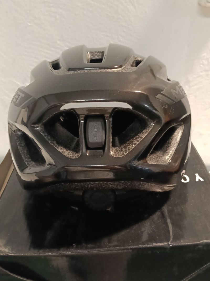 Used MET M130 Miles bike — image 4 of 5