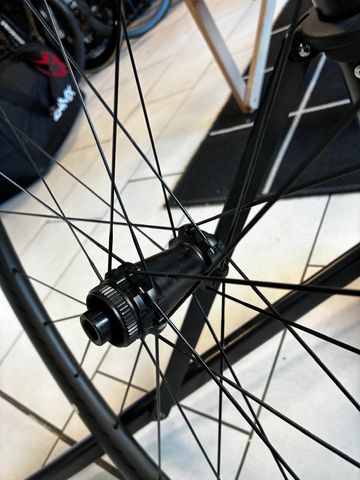 Used Syncros Capital 1.0 2025 bike — image 8 of 8