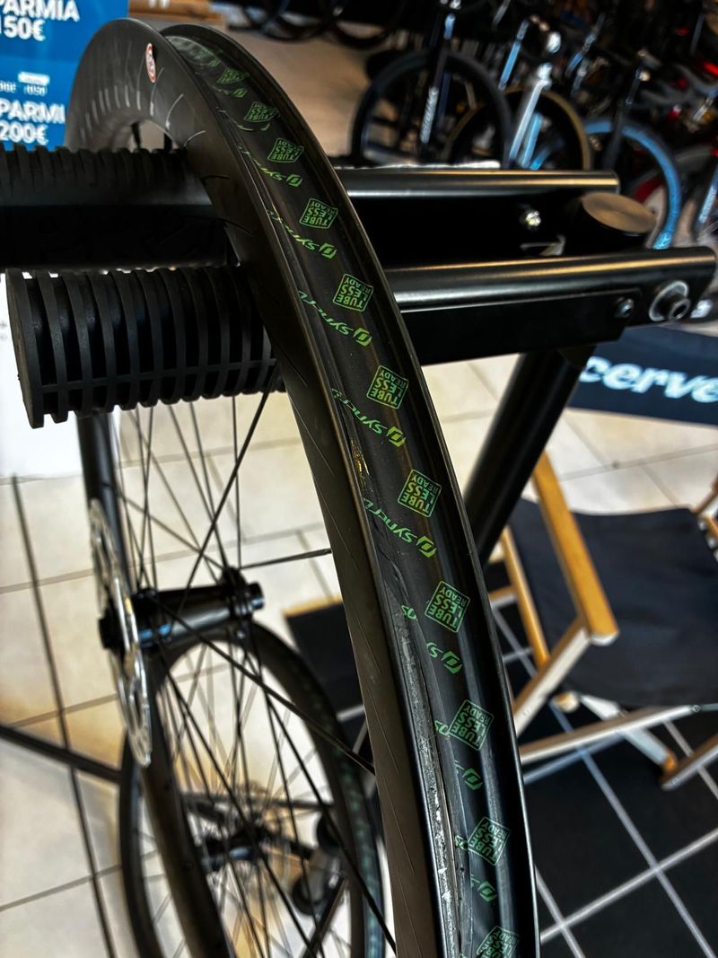 Used Syncros Capital 1.0 2025 bike — image 4 of 8