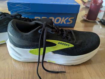 Used Brooks Ghost Max 3 bike — image 2 of 4