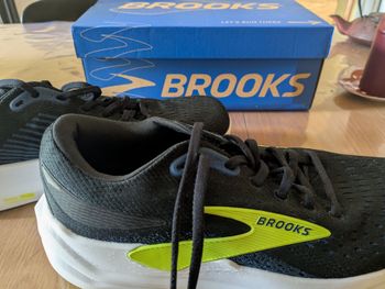 Used Brooks Ghost Max 3 bike — image 3 of 4