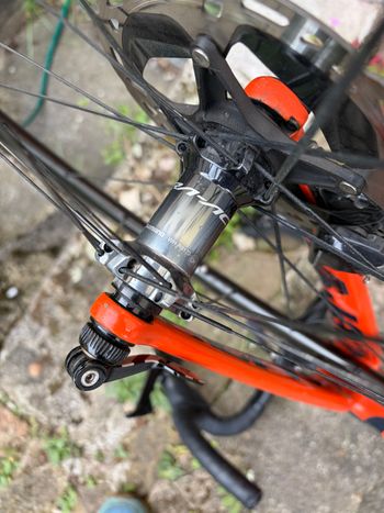 Used Shimano Dura-Ace WH-R9170 C40-TL Disc Wheelset bike — image 5 of 13
