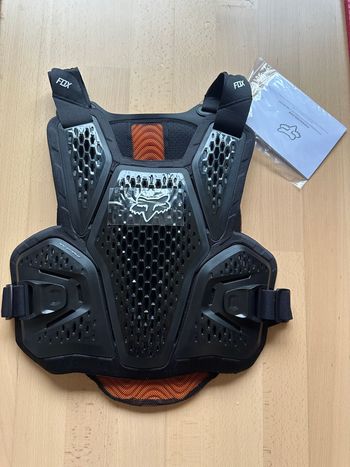 Fox, Protecciones Enduro