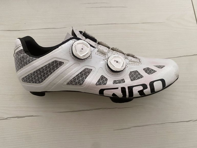 Used Giro Imperial 40 2025 bike — image 3 of 5