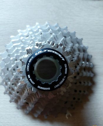 Used Shimano Ultegra 11-30T Cassette bike — image 2 of 5