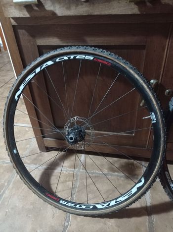 Used Nesta CXT 25 Disc 15/QR bike — image 5 of 5