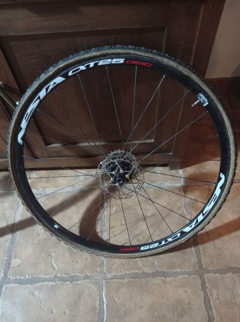 Used Nesta CXT 25 Disc 15/QR bike — image 4 of 5