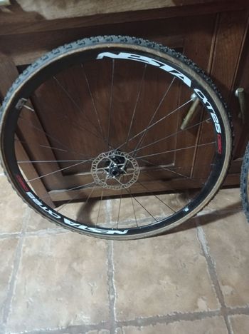 Used Nesta CXT 25 Disc 15/QR bike — image 3 of 5