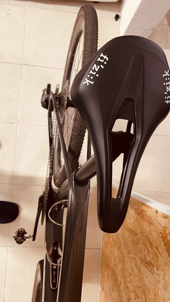 Used Fizik fuzil 2025 bike — image 2 of 3
