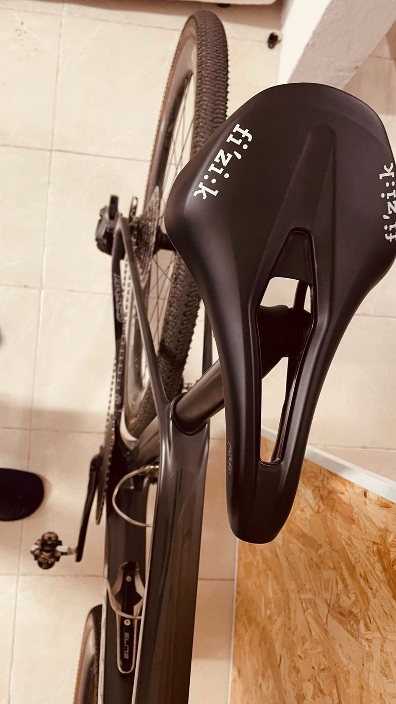 Used Fizik fuzil 2025 bike — image 1 of 3