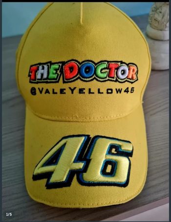 VR46, Cappello The Doctor giallo