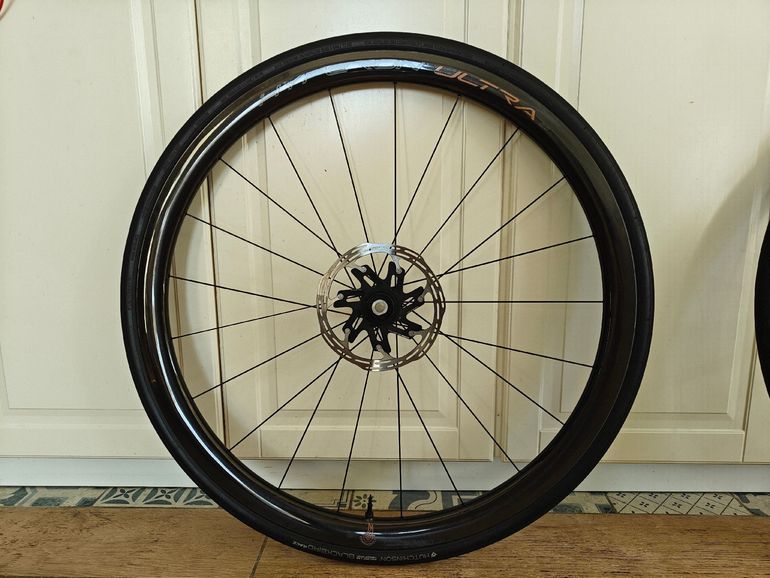 Used Campagnolo Hyperon Ultra C23 2024 bike — image 3 of 6