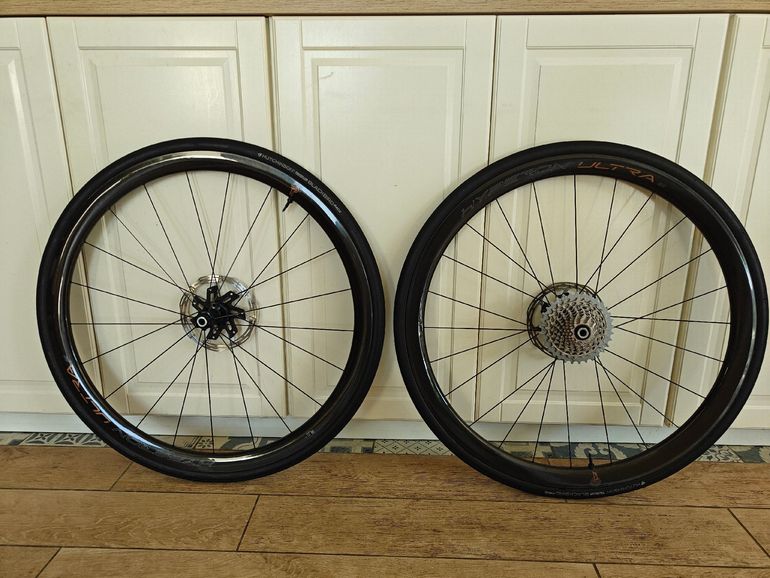 Used Campagnolo Hyperon Ultra C23 2024 bike — image 1 of 6