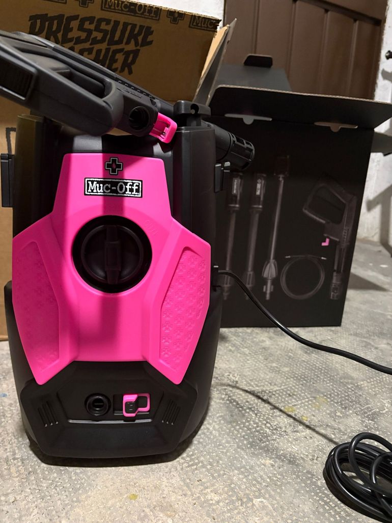 Used MUC-OFF Pressure Washer Bike Specific 2026 bike — image 3 of 4