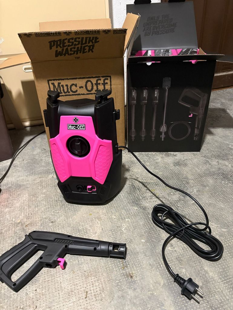Used MUC-OFF Pressure Washer Bike Specific 2026 bike — image 4 of 4
