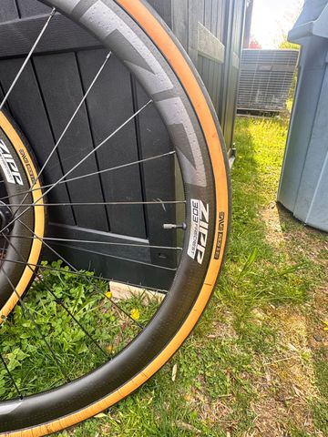 Zipp 303 Firecrest Wheelset bike usato — immagine 3 di 14