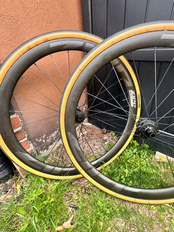 Zipp 303 Firecrest Wheelset bike usato — immagine 5 di 14