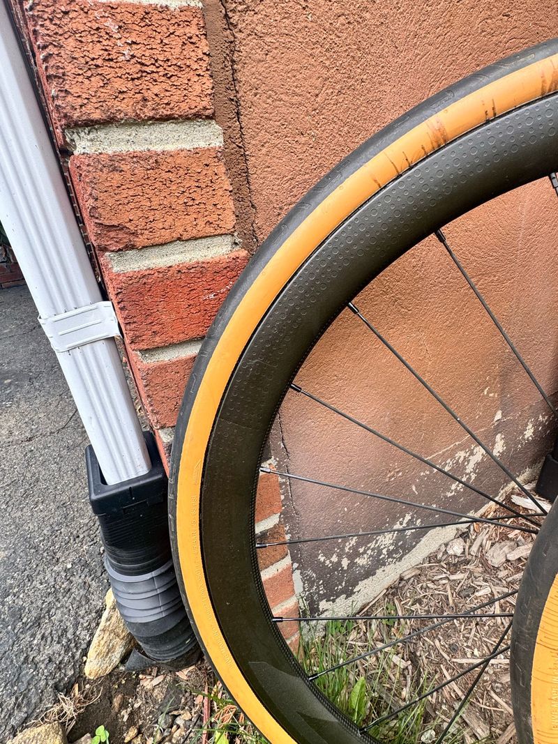 Zipp 303 Firecrest Wheelset bike usato — immagine 10 di 14