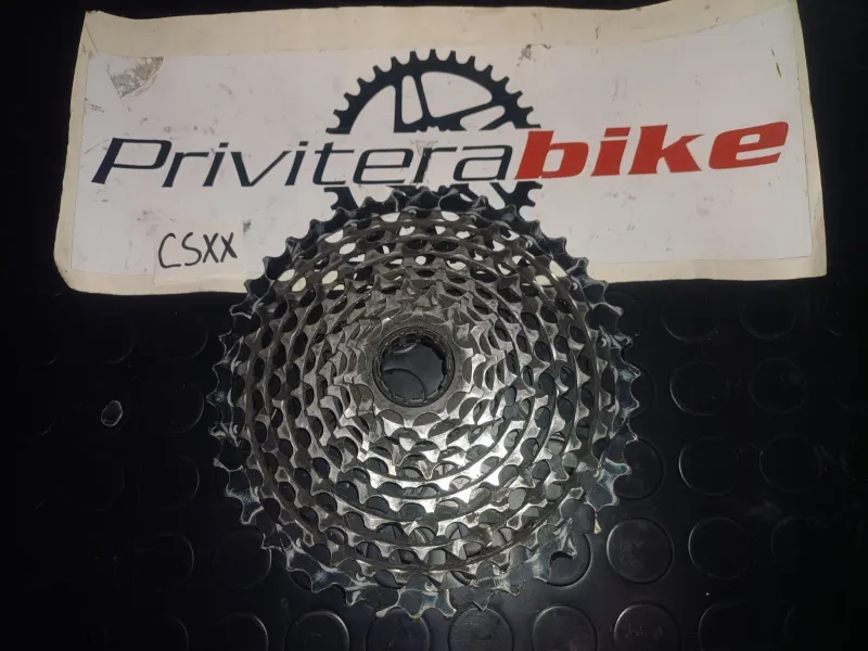 Tweedehands Sram X01 11V 10-42 11SPD XD CSXX 2021 Drivetrain & Pedals