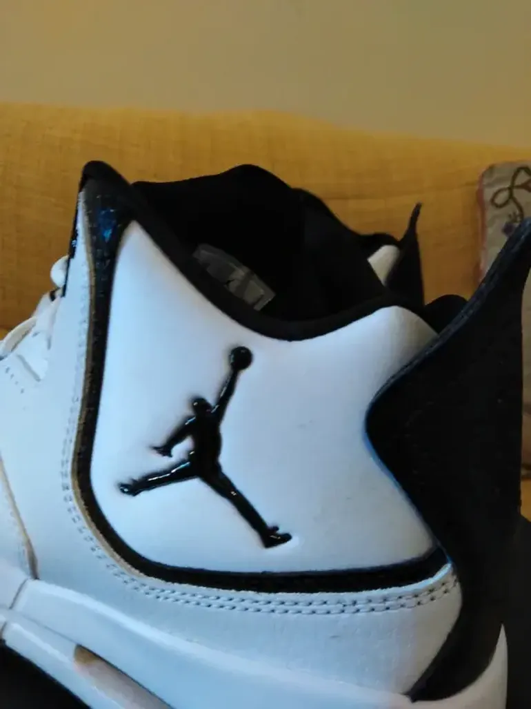 Used Nike Courtside 23 bike — image 5 of 15