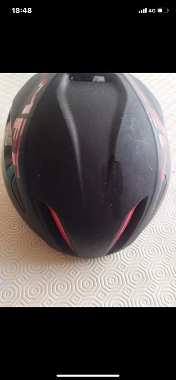 Used MET Helmet 2023 bike — image 3 of 4