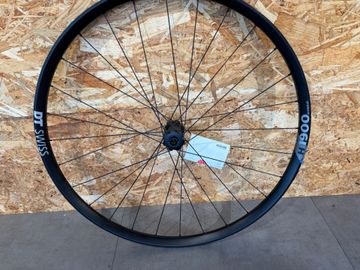 Käytetty Dt Swiss H 1900 SPLINE 29 - boost 2026 Wheels