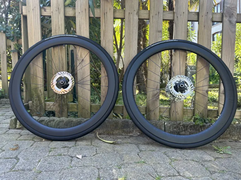 Used Shimano 105 RS710 C46 TL Disc Wheelset 2025 bike — image 1 of 12