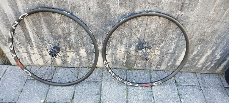 Used Spada Oxygeno carbone disc 2024 bike — image 1 of 5
