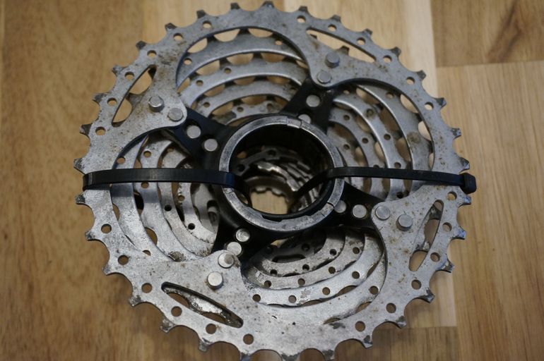 Used Shimano XT 9-speed Cassette 11/32 CS-M770 bike — image 5 of 6