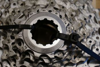 Used Shimano XT 9-speed Cassette 11/32 CS-M770 bike — image 2 of 6