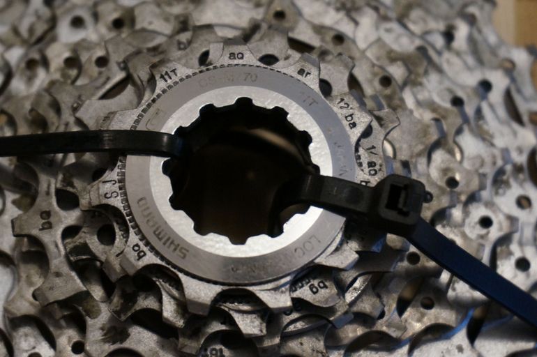 Used Shimano XT 9-speed Cassette 11/32 CS-M770 bike — image 2 of 6