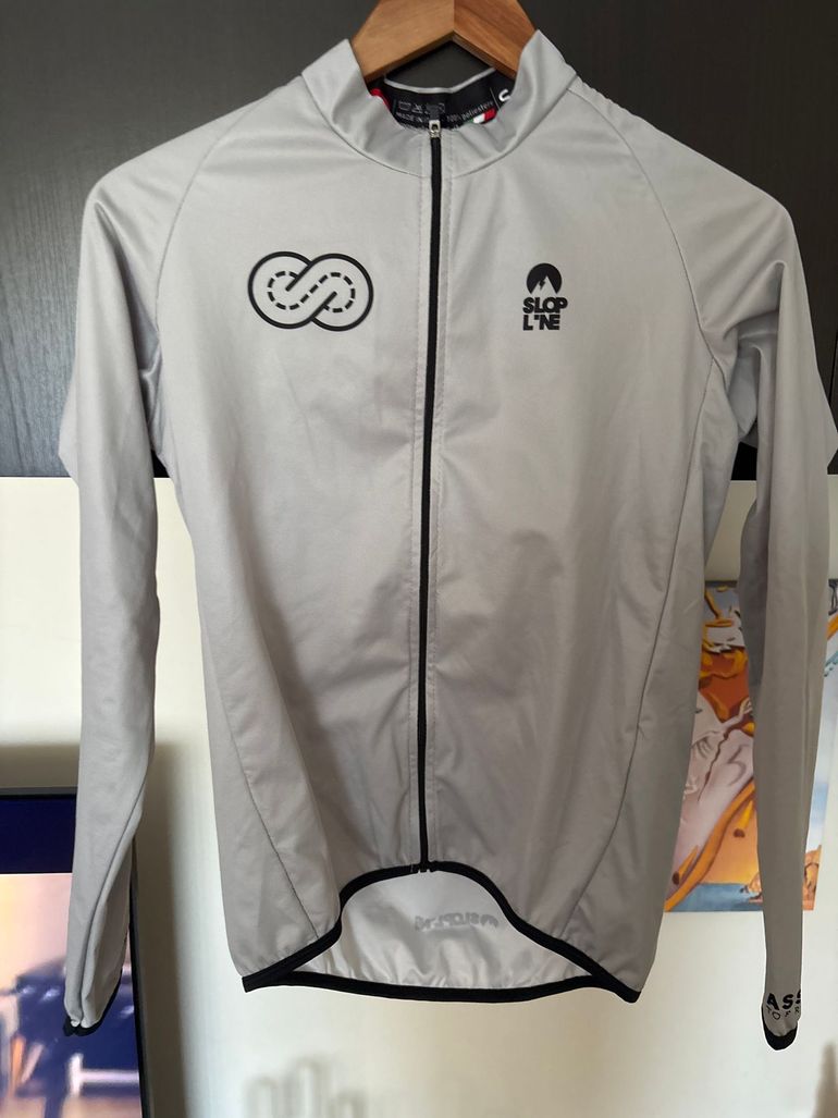 Used Assault To Freedom Antivento Jacket bike — image 1 of 2