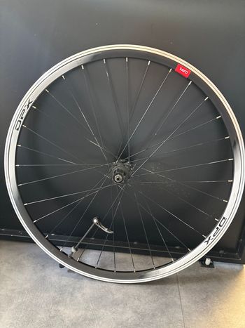 Used dpx roue arrière axe rapide bike — image 1 of 3
