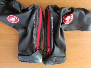 Used Castelli Pioggia 3 Shoe Covers bike