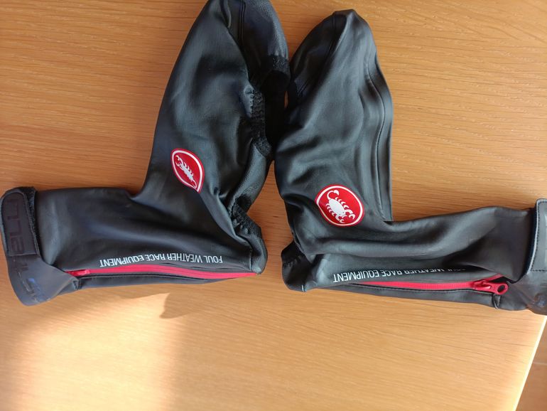 Used Castelli Pioggia 3 Shoe Covers bike — image 5 of 5