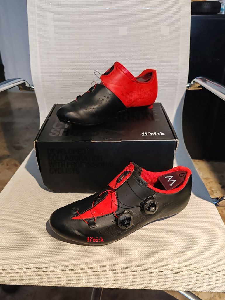 Used Fizik Areo R3 bike — image 1 of 8