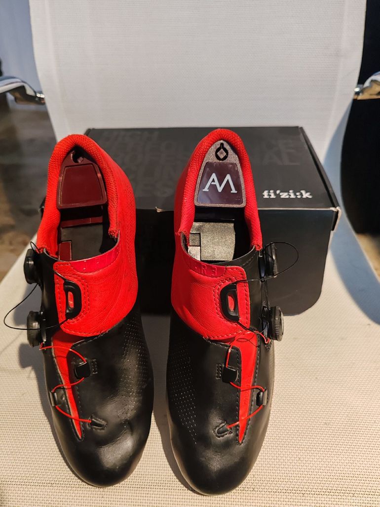 Used Fizik Areo R3 bike — image 3 of 8