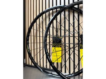 Used Mavic E-XA Elite 29 Boost Wheelset bike — image 3 of 8
