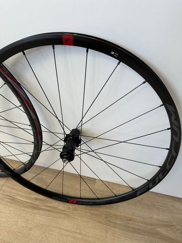 Używany Fulcrum RAPID RED 5 DB 2026 bike — zdjęcie 2 z 3