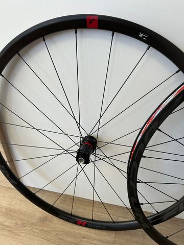 Używany Fulcrum RAPID RED 5 DB 2026 bike — zdjęcie 3 z 3