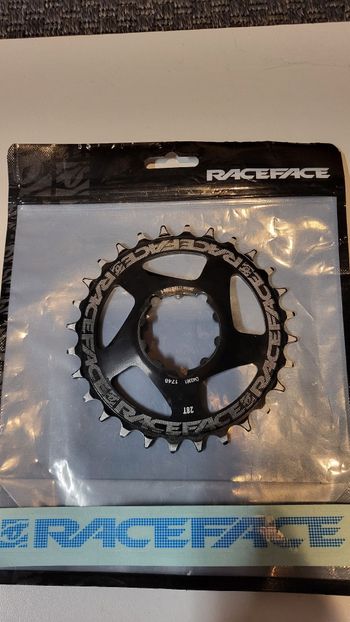 Used Race Face plateaux bike — image 1 of 3