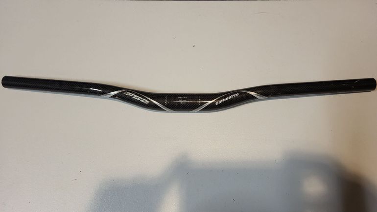 Used Fsa guidon Carbon bike — image 1 of 3